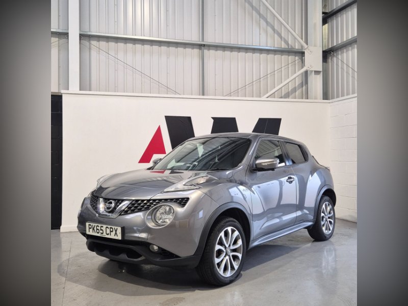 Grey Nissan Juke 1.5 dCi Tekna SUV 5dr Diesel Manual Euro 6 s/s 110 ps