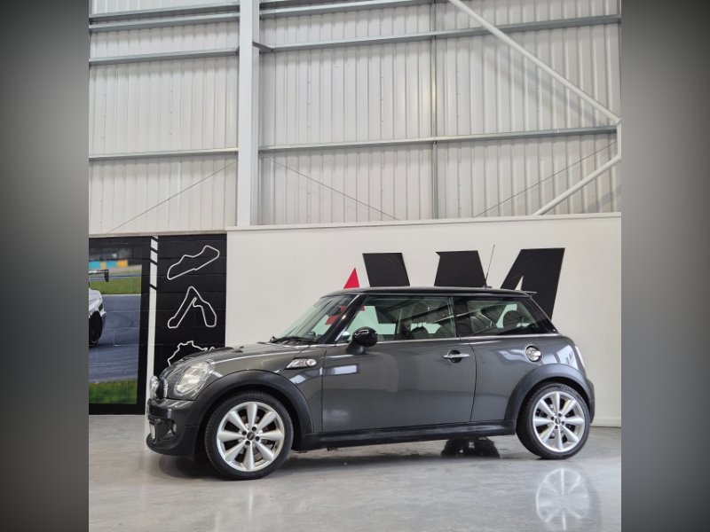 Mini Hatch 2.0 Cooper SD Hatchback 3dr Diesel Manual Euro 5 s/s 143 ps for sale in AM Performance