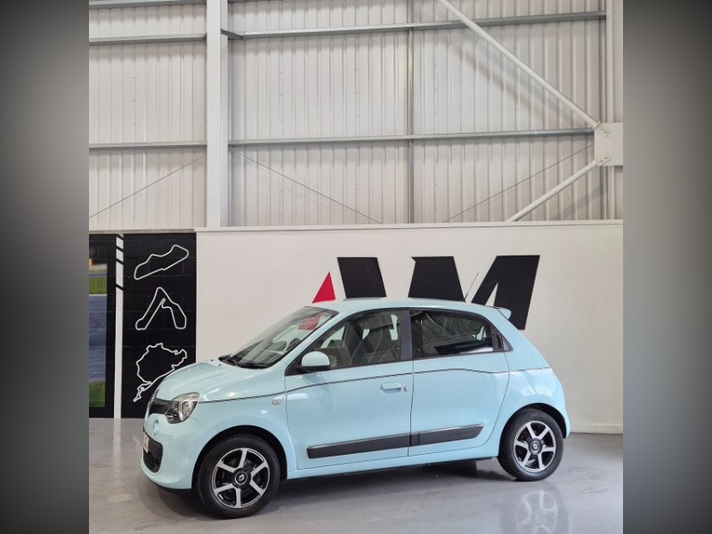 Renault Twingo 1.0 SCe Dynamique Hatchback 5dr Petrol Manual Euro 6 s/s 70 ps for sale in AM Performance