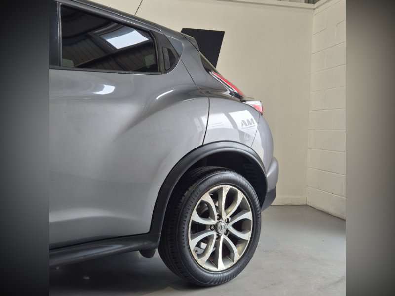 Grey 2014 Nissan Juke 1.5 dCi 8v Tekna SUV 5dr Diesel Manual Euro 5 s/s 110 ps in North Shields