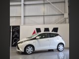 Toyota Aygo 1.0 VVT-i x-play Hatchback 5dr Petrol Manual Euro 6 68 ps for sale in AM Performance