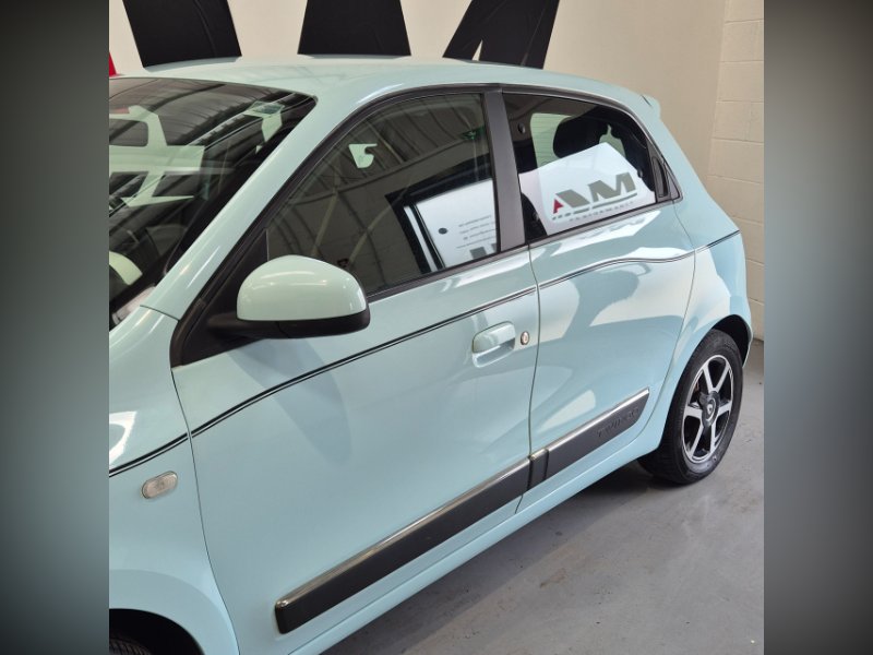 Blue 2015 Renault Twingo 1.0 SCe Dynamique Hatchback 5dr Petrol Manual Euro 6 s/s 70 ps in AM Performance