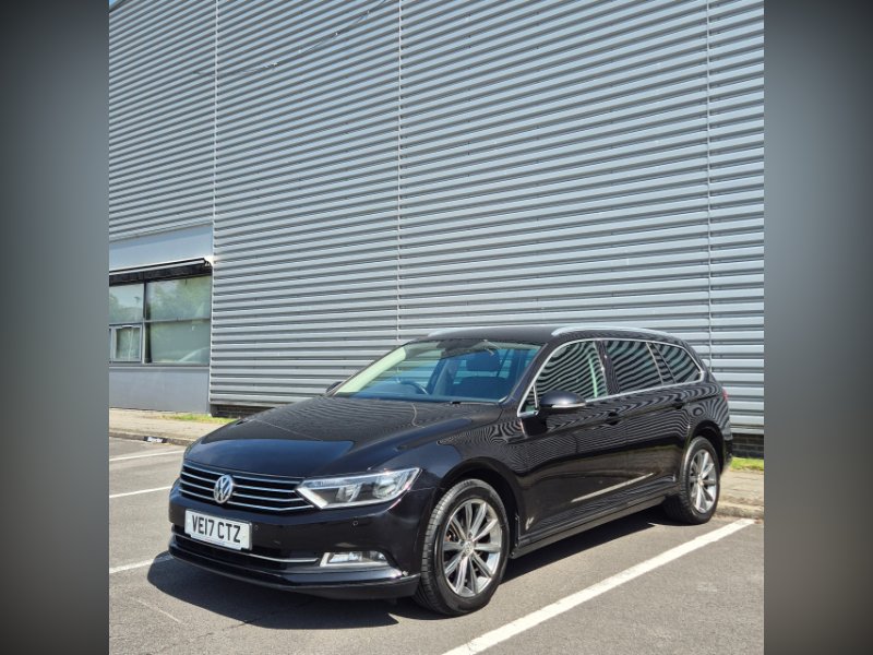 Black Volkswagen Passat 2.0 TDI SE Business Estate 5dr Diesel Manual Euro 6 s/s 150 ps